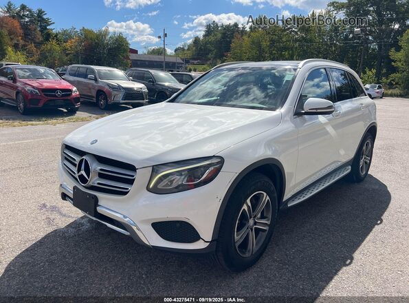 WDC0G4KB6HF142485 2017 MERCEDES-BENZ GLC 300 White Front left