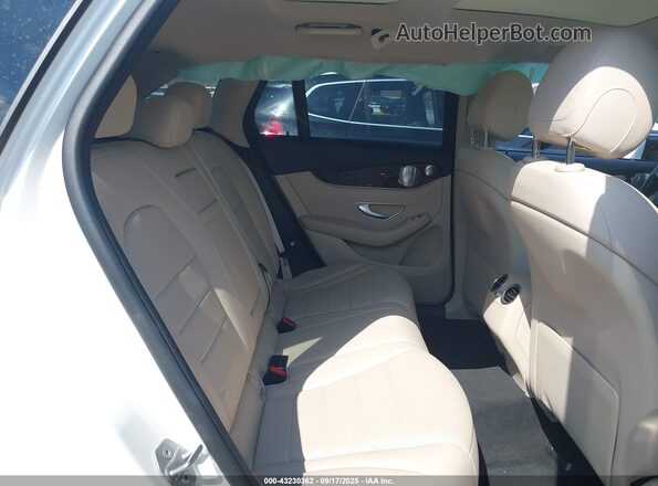 WDC0G4KB6HF148108 2017 MERCEDES-BENZ GLC 300 White Widok naklejki z numerem VIN