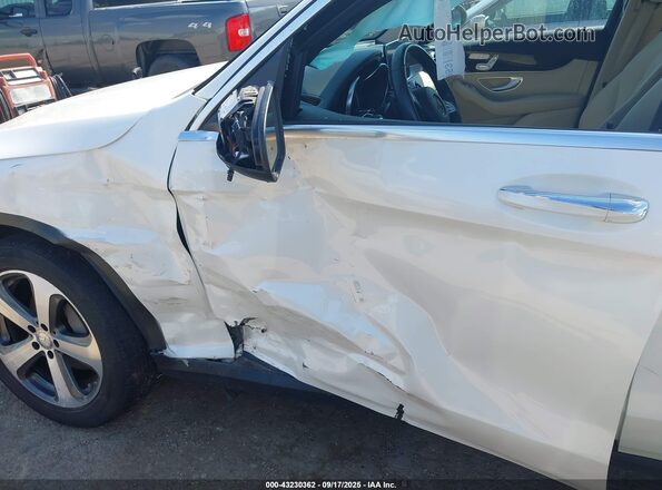 WDC0G4KB6HF148108 2017 MERCEDES-BENZ GLC 300 White Widok z przodu