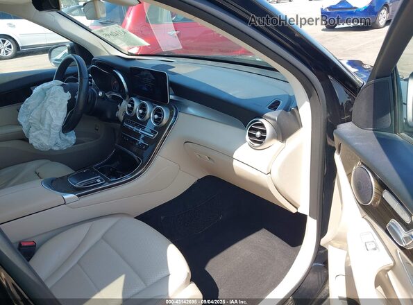 WDC0G8DB5LF741388 2020 MERCEDES-BENZ GLC-CLASS Black წინა სალონის ხედი