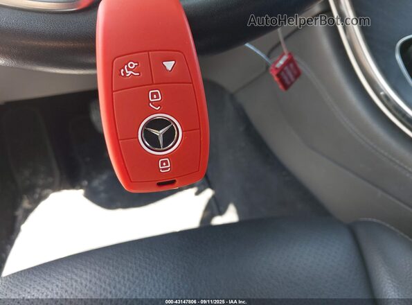 WDC0G8DB9LF674438 2020 MERCEDES-BENZ GLC 300 Белый Вид панели приборов