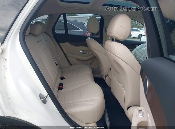 WDC0G8EB8LF721571 2020 MERCEDES-BENZ GLC 300 White Widok naklejki z numerem VIN