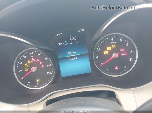WDC0G8EB8LF721571 2020 MERCEDES-BENZ GLC 300 White Widok tylnych siedzeń