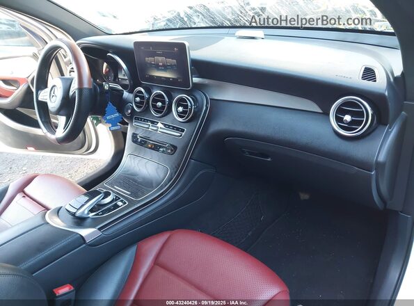 WDC0J4KBXKF655246 2019 MERCEDES-BENZ GLC 300 COUPE White Widok wnętrza z przodu