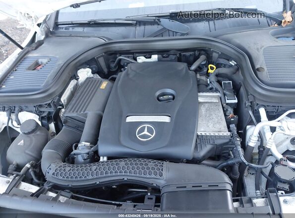 WDC0J4KBXKF655246 2019 MERCEDES-BENZ GLC 300 COUPE White Widok z tyłu