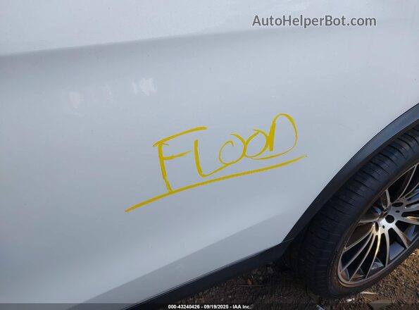 WDC0J4KBXKF655246 2019 MERCEDES-BENZ GLC 300 COUPE White Widok z przodu