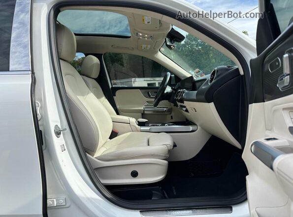 WDC4M4HB2LW007448 2020 MERCEDES-BENZ GLB-CLASS White Widok z tyłu