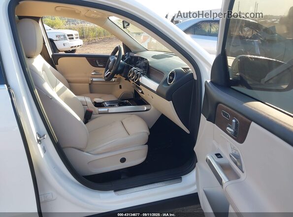 WDC4M4HB7LW007400 2020 MERCEDES-BENZ GLB-CLASS White Widok wnętrza z przodu
