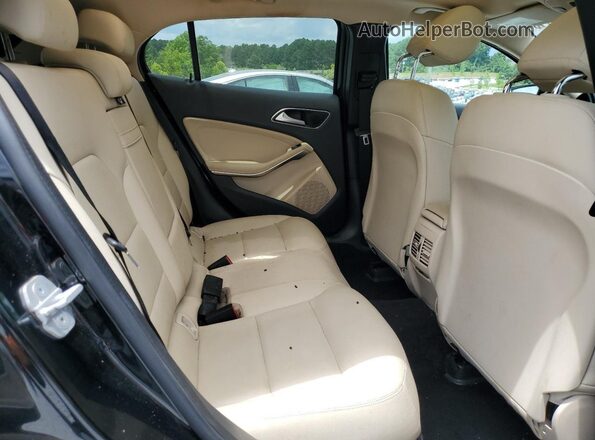 WDCTG4EB0HJ306576 2017 MERCEDES-BENZ GLA Black 