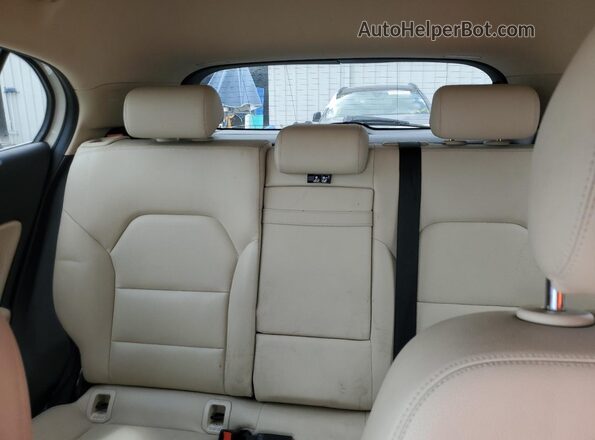WDCTG4EB3JJ432551 2018 MERCEDES-BENZ GLA White 