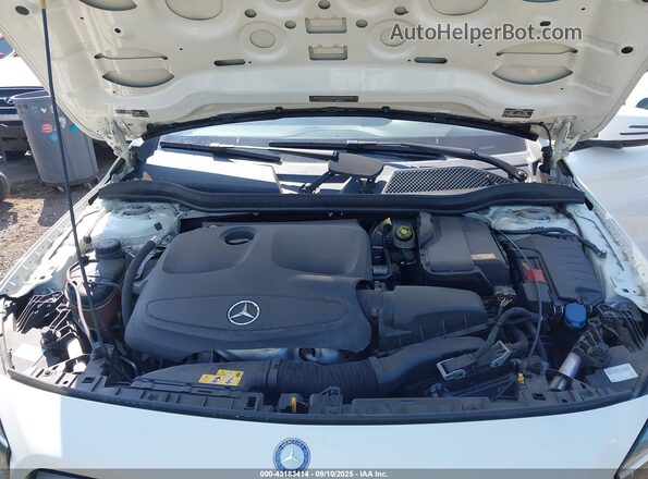 WDCTG4EB6GJ201961 2016 MERCEDES-BENZ GLA 250 White უკანა ხედი