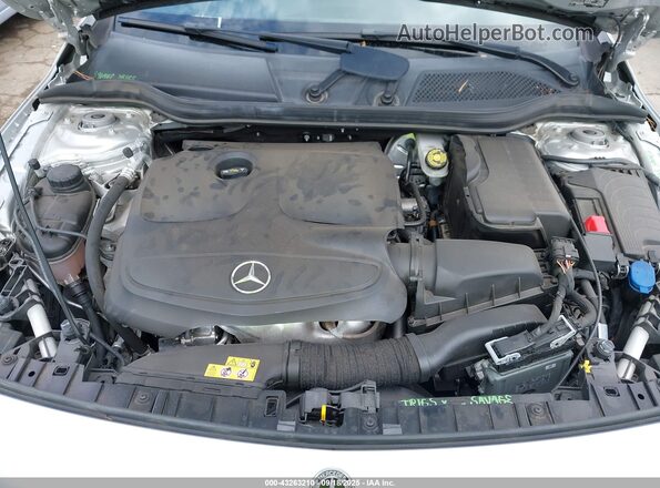WDCTG4EB7JJ498486 2018 MERCEDES-BENZ GLA 250 Silver 