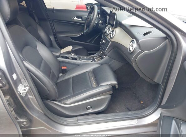 WDCTG4EB8HJ344704 2017 MERCEDES-BENZ GLA 250 Gray 