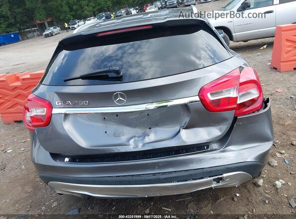 WDCTG4EB8HJ344704 2017 MERCEDES-BENZ GLA 250 Gray 