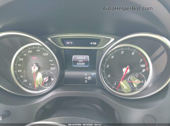 WDCTG4EB9KJ550251 2019 MERCEDES-BENZ GLA 250 White Widok tylnych siedzeń