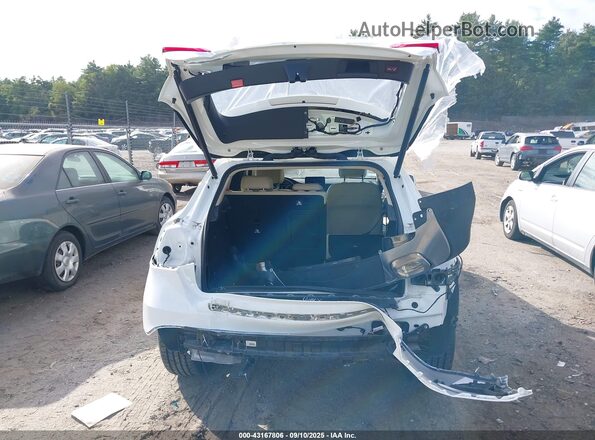 WDCTG4EB9KJ550251 2019 MERCEDES-BENZ GLA 250 White Widok z przodu