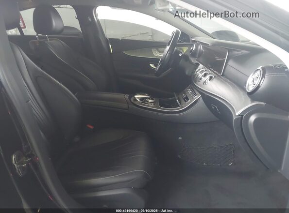 WDD2J5JB3KA031068 2019 MERCEDES-BENZ CLS-CLASS Black Вид салону спереду