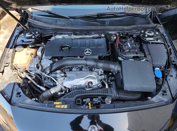 WDD3G4EB7KW020942 2019 MERCEDES-BENZ A Black უკანა სალონის ხედი