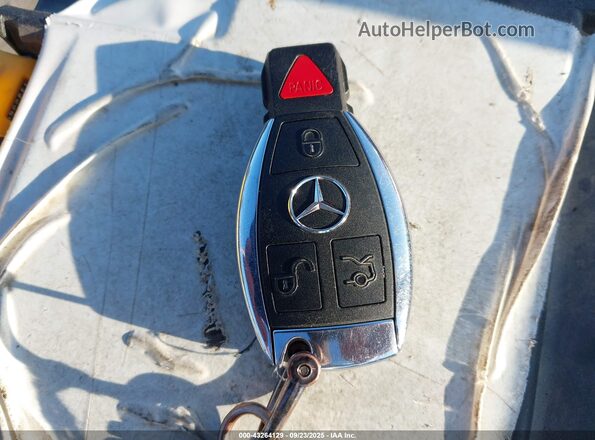 WDDHH7GB2GB242739 2016 MERCEDES-BENZ AMG E 63 Черный Вид панели приборов