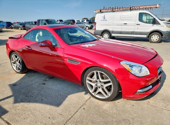 WDDPK3JA0GF124025 2016 MERCEDES-BENZ SLK Red Przód prawy