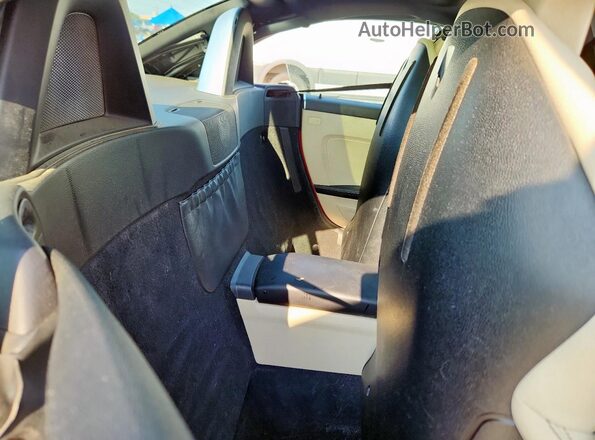 WDDPK3JA0GF124025 2016 MERCEDES-BENZ SLK Red Widok tylnych siedzeń