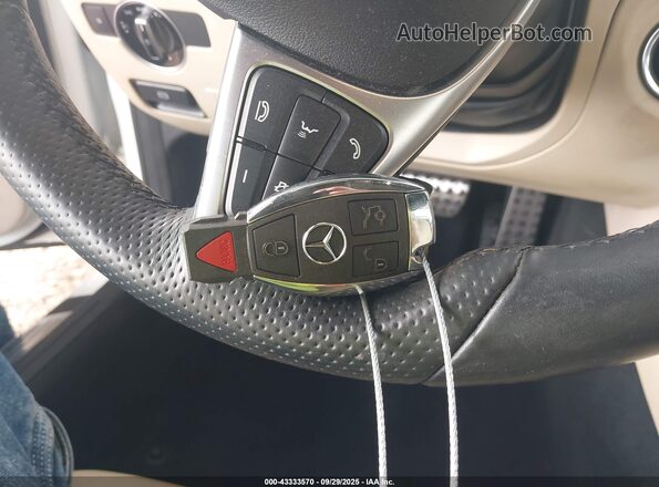 WDDPK3JAXKF159423 2019 MERCEDES-BENZ SLC 300 White 