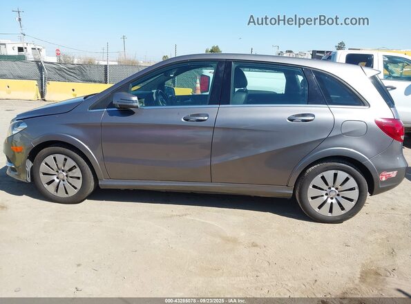 WDDVP9AB7HJ012289 2017 MERCEDES-BENZ B 250E Gray Панорамний вид салону 360°