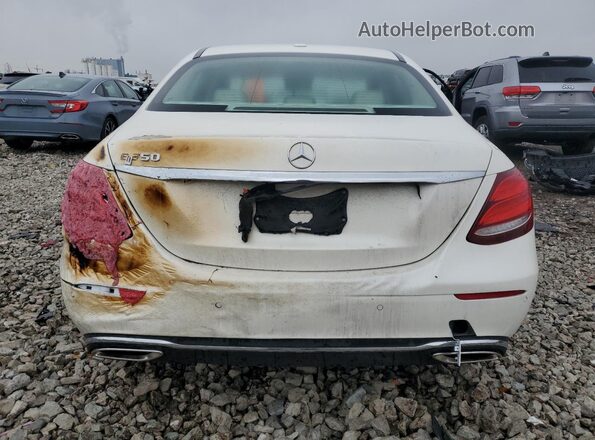 WDDZF8DBXLA748839 2020 MERCEDES-BENZ E Cream უკანა ხედი