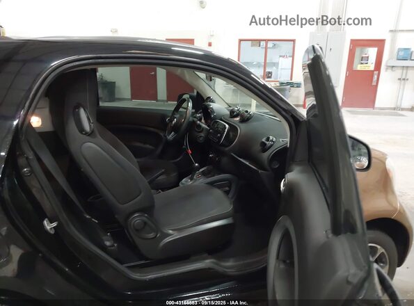 WMEFJ5DA9GK070068 2016 SMART FORTWO Brown წინა სალონის ხედი