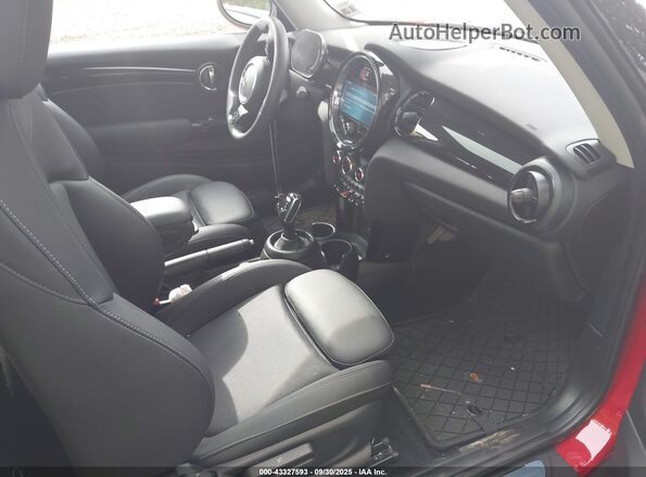 WMW53DH06R2U96882 2024 MINI HARDTOP Red Widok wnętrza z przodu
