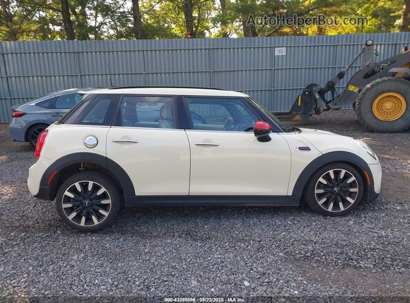 WMWXU3C55H2D32429 2017 MINI HARDTOP White Vista interior trasera