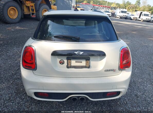 WMWXU3C55H2D32429 2017 MINI HARDTOP White 