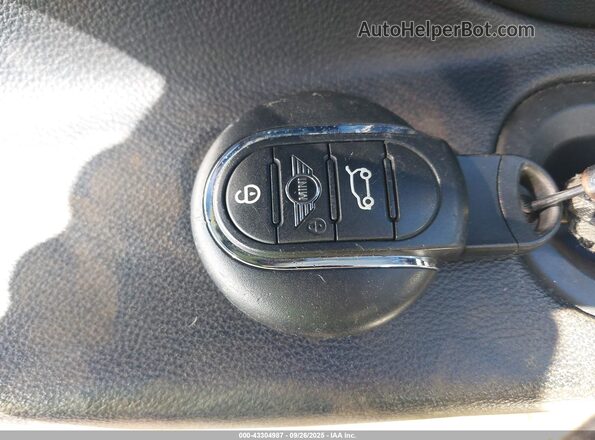 WMZYV5C55K3F58665 2019 MINI COUNTRYMAN Gray Առջևի վահանակի տեսք