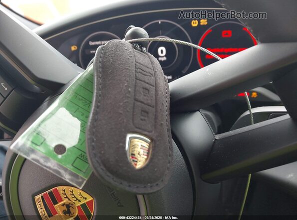 WP0AA2Y16MSA17098 2021 PORSCHE TAYCAN Синий Вид панели приборов