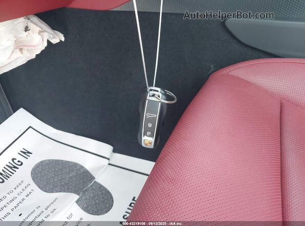 WP0AA2YA0SL005002 2025 PORSCHE PANAMERA Gray Առջևի վահանակի տեսք