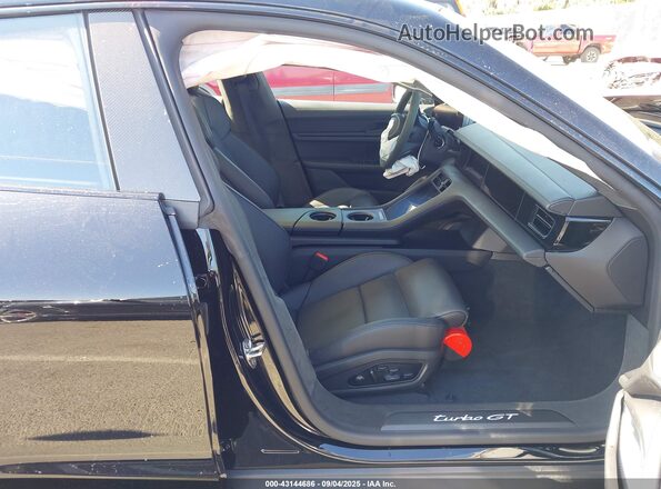 WP0AE2Y12SSA58202 2025 PORSCHE TAYCAN Black Вид салону спереду