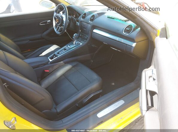 WP0CA2A8XMS210397 2021 PORSCHE BOXSTER Yellow Front interior view