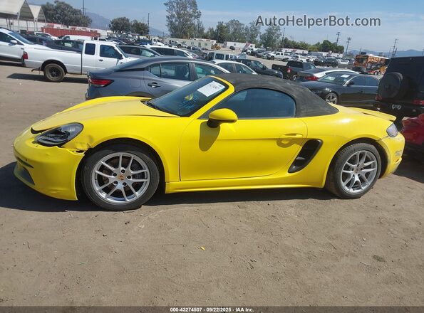 WP0CA2A8XMS210397 2021 PORSCHE BOXSTER Yellow 360 interior view