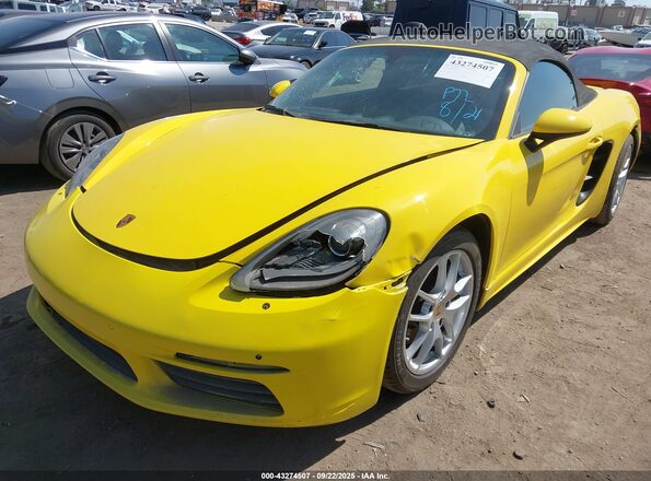 WP0CA2A8XMS210397 2021 PORSCHE BOXSTER Yellow Front view