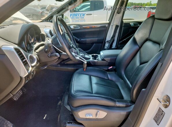 WP1AA2A23JKA04545 2018 PORSCHE CAYENNE Белый 