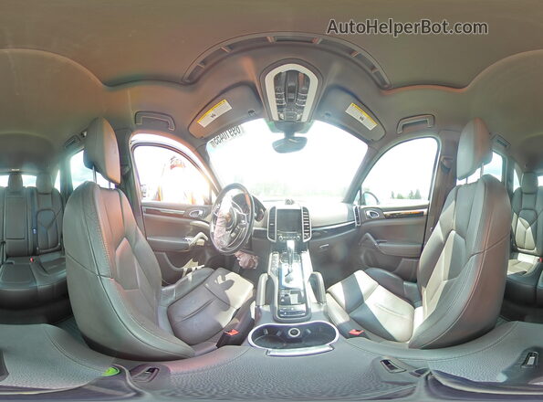WP1AA2A24HKA80687 2017 PORSCHE CAYENNE Черный 