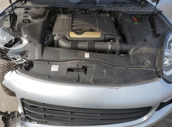 WP1AA2A25HKA80312 2017 PORSCHE CAYENNE Silver 