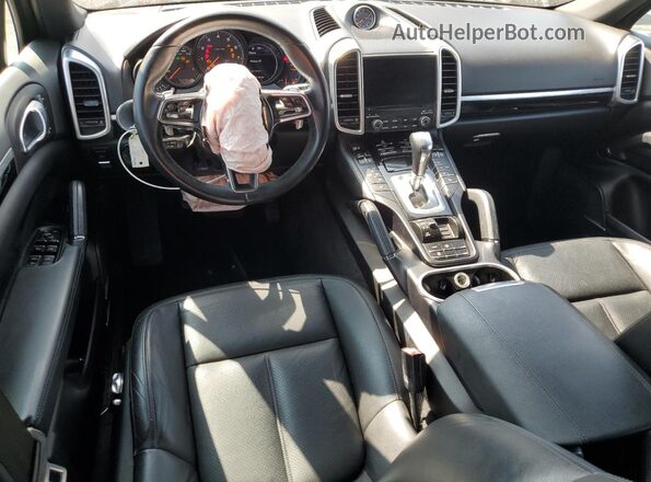 WP1AA2A26HKA90699 2017 PORSCHE CAYENNE Black 