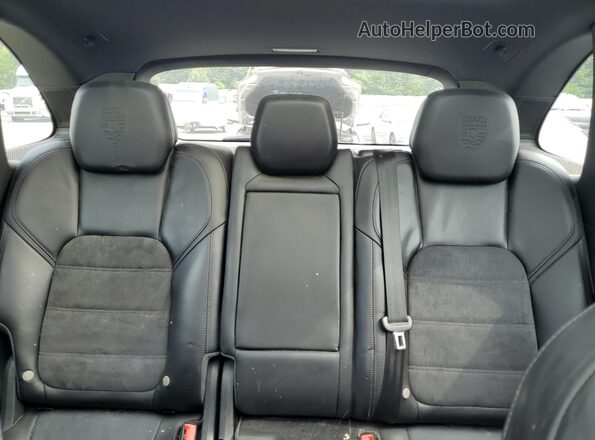 WP1AA2A29HKA86629 2017 PORSCHE CAYENNE Black 