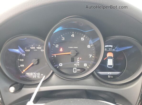 WP1AA2A52JLB06018 2018 PORSCHE MACAN Серый 