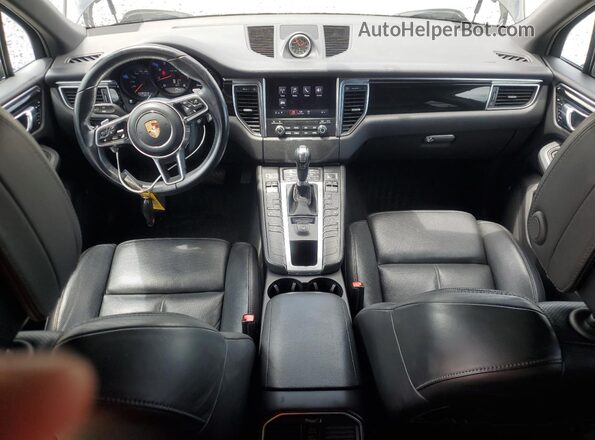 WP1AA2A52JLB06018 2018 PORSCHE MACAN Серый 