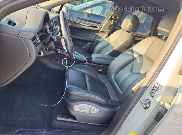 WP1AA2A53LLB05642 2020 PORSCHE MACAN Gray Սալոնի դիմացի տեսք