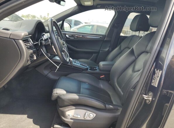 WP1AA2A5XLLB07307 2020 PORSCHE MACAN Gray Front interior view