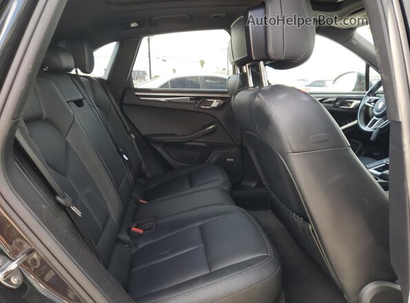 WP1AA2A5XLLB07307 2020 PORSCHE MACAN Gray Rear interior view