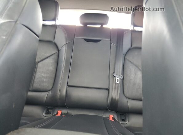 WP1AA2A5XLLB07307 2020 PORSCHE MACAN Gray Rear seats view